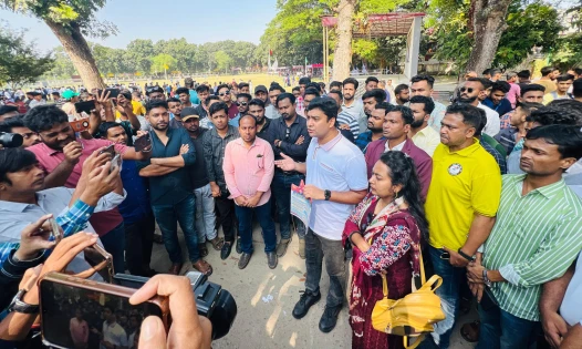 ফরিদপুরে কেন্দ্রীয় ছাত্রদলের লিফলেট বিতরণ ও মতবিনিময়